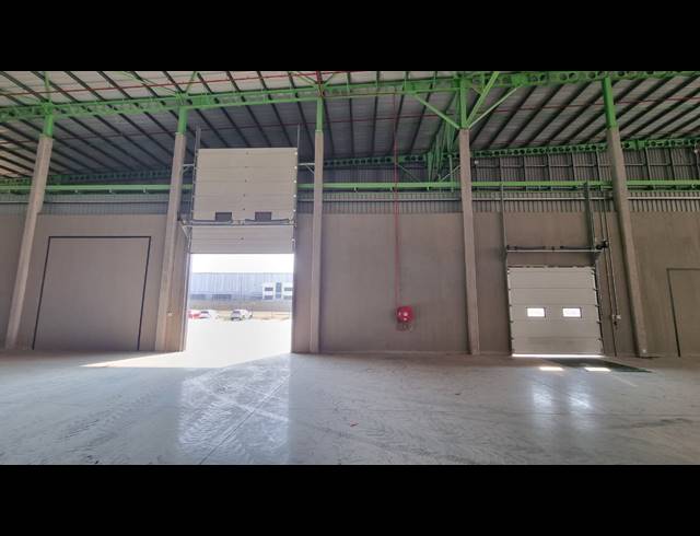 3,095M² WAREHOUSE TO LET IN GLEN MARAIS
